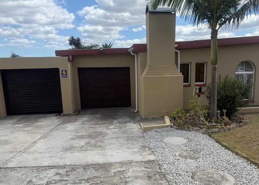 3 Bedroom Property for Sale in Heuwelkruin Eastern Cape